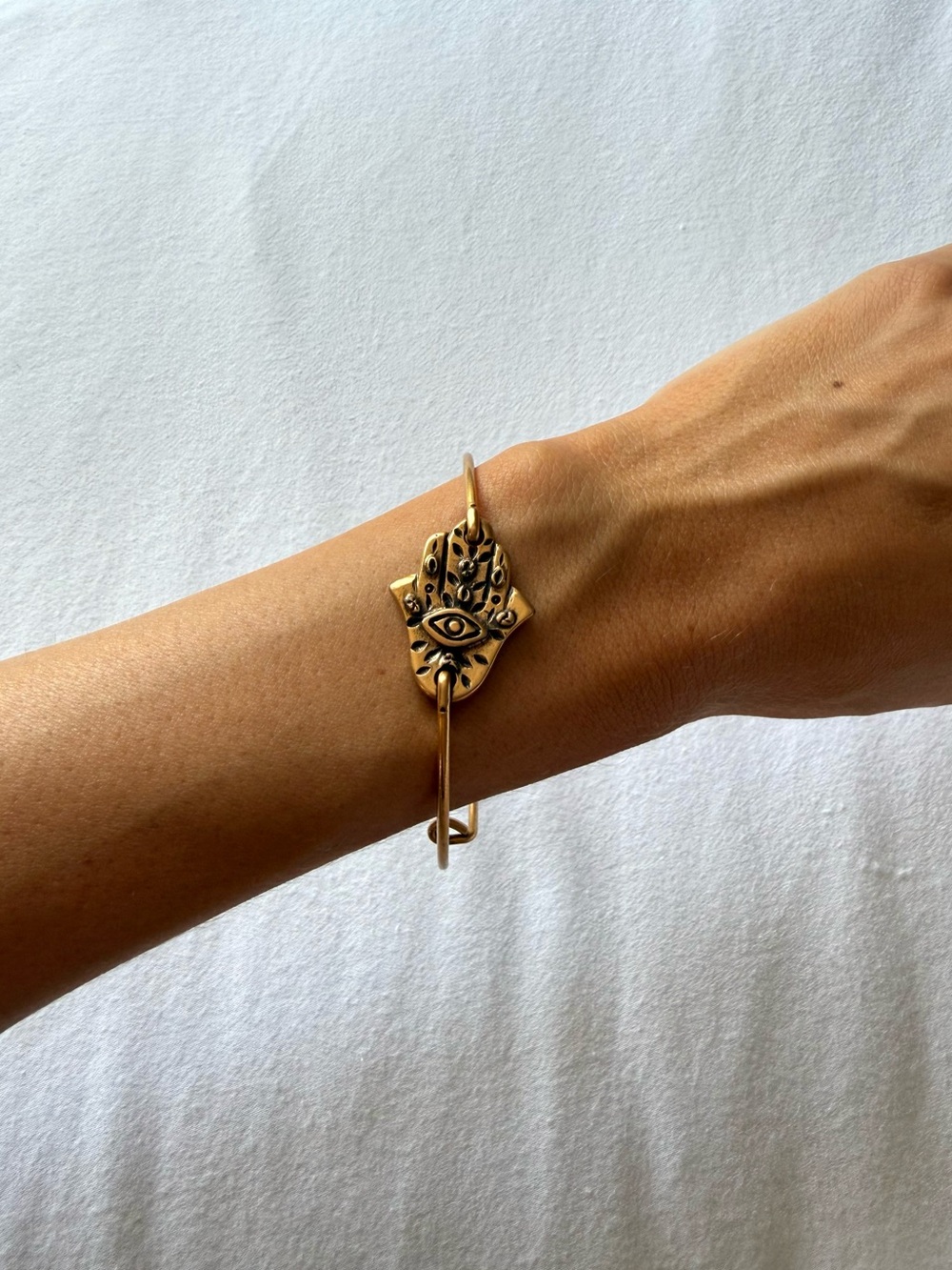 Alex and Ani Gold Vintage Gold Hamsa Hand Bangle Bracelet